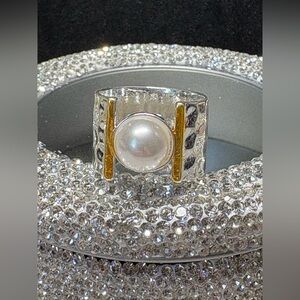 silver wide BAND immitation pearl ring NWT